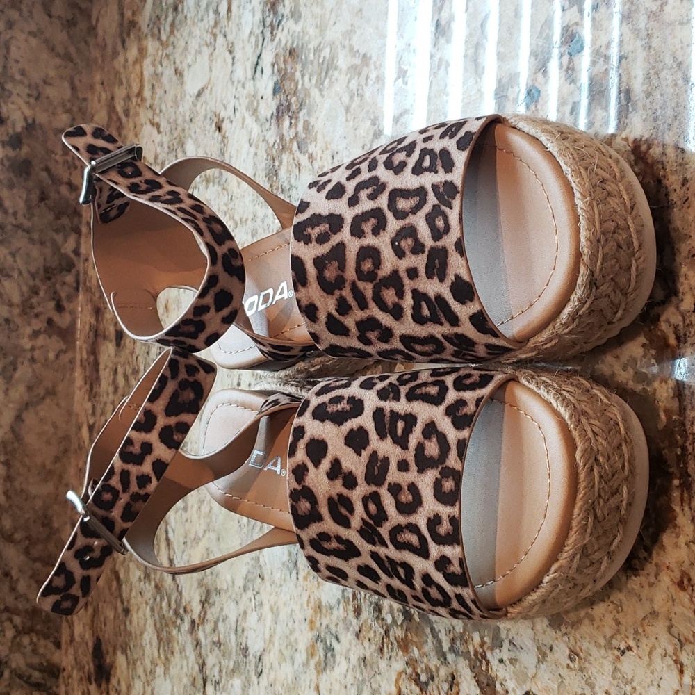 Soda Oat Cheetah Size 6.5